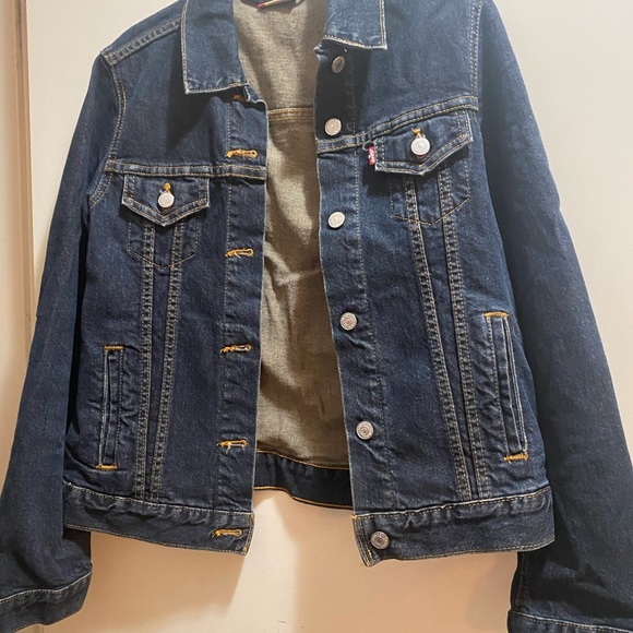 Women’s Levi Red Tab Denim Jacket - Picture 2 of 5